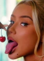Iggy Aza
