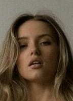 ROZA TOMKIEWICZ NUDE