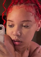 NYYJJAAE NUDE