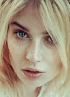 SCARLETT SIMONEIT NUDE