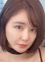 RYU JI HYE
