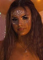 BUSTYLIV J