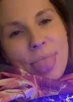 REDSCLASSIFIEDS NUDE