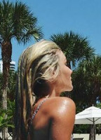CASI DAVIES NUDE