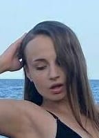 EMELIEWOW NUDE