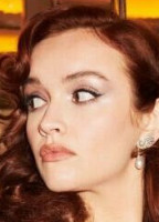 OLIVIA COOKE NUDE