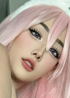 ZOEY LEE