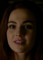 SOPHIE SKELTON NUDE