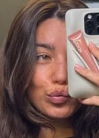 LOIS DELINYAH KRUISWEGT