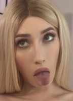 GIRLFRIEND STELLA NUDE