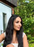 HELENKA DEMIDOVA
