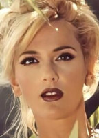 SELEN DE ROSA