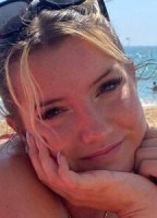 WER IST DAS NAME ANSCHEINEND VIVIEN NUDE