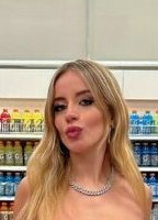 MACKIIE NUDE