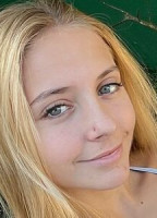 JULIE REMOISSENET