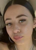 PRETTYNICOLETAY