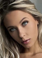 SARA HOUCHENS