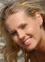 ZUZANA ZELEZNOVOVA