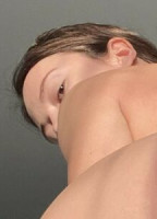 EVAVEE NUDE