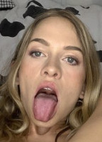 KHLOE KAPRI