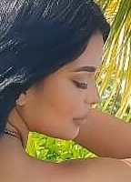 PAOLA FLORES