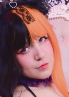 JULIS SCARLET