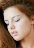 JULIA ZU