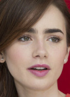 LILY COLLINS
