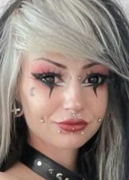 SMOLTITTYGIRLFRIEND
