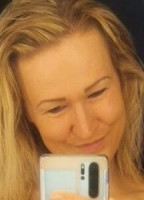YVI SEXY MILF
