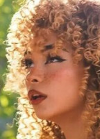 KIARA PEACH NUDE