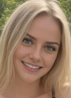 OLIVIA HUISMAN NUDE