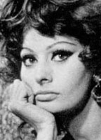 SOPHIA LOREN NUDE