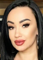 BUSTYSEXYLORA