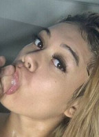 BUNNYROSAA