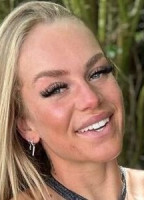 IZA NIJENHUIS NUDE