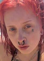 LILELIZAJ NUDE