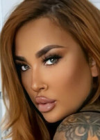 KAROLINA FRANCESCA