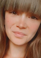 NICOLE CZUJ
