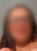 KAREN KISS HOTWIFE