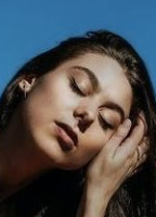 KIRA KOSARIN NUDE