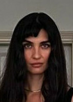 TUBA BUYUKUSTUN