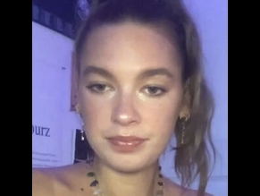 IZZYXOXO8