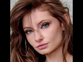 LAURA LOREN