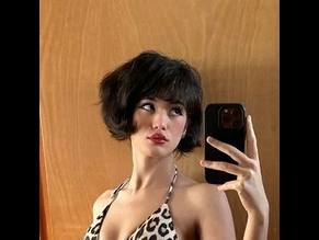 AMANDABORJAIDE