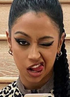 LIZA KOSHY NUDE