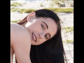 AMANDA BLUE