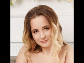ELLAALEXANDRAXOX