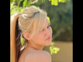 ALEXA WOODS