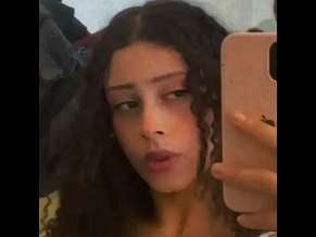 MENINA EXEMPLAR